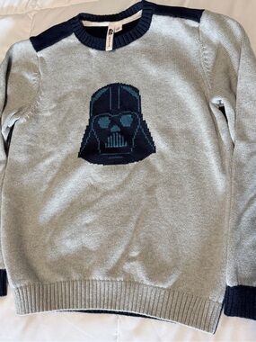 Star Wars Darth Vader GraphStar Wars Darth Vader Graphic Sweater Boys Size 12